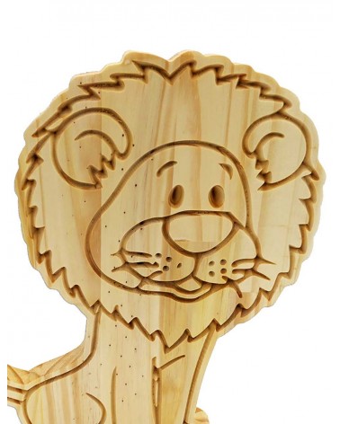 Pour votre enfant, une très jolie figurine de lion rigolo en bois massif !