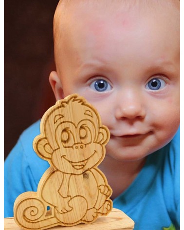 Pour votre enfant, une très jolie figurine de singe rigolo en bois massif !