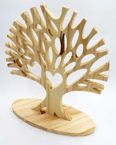 Vous pouvez aussi changer le support de cet arbre à bijoux en bois sculpté !